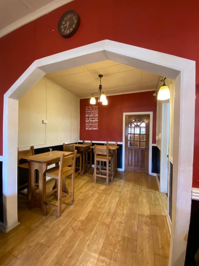 بويرتو ناتالز Kawi Hostel المظهر الخارجي الصورة